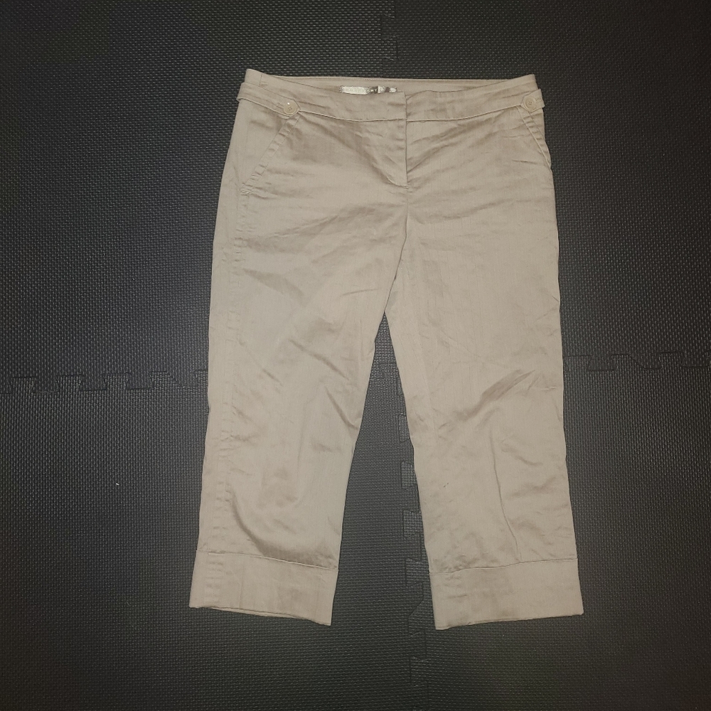 Smart Set Capri Pants - Picture 3 of 7